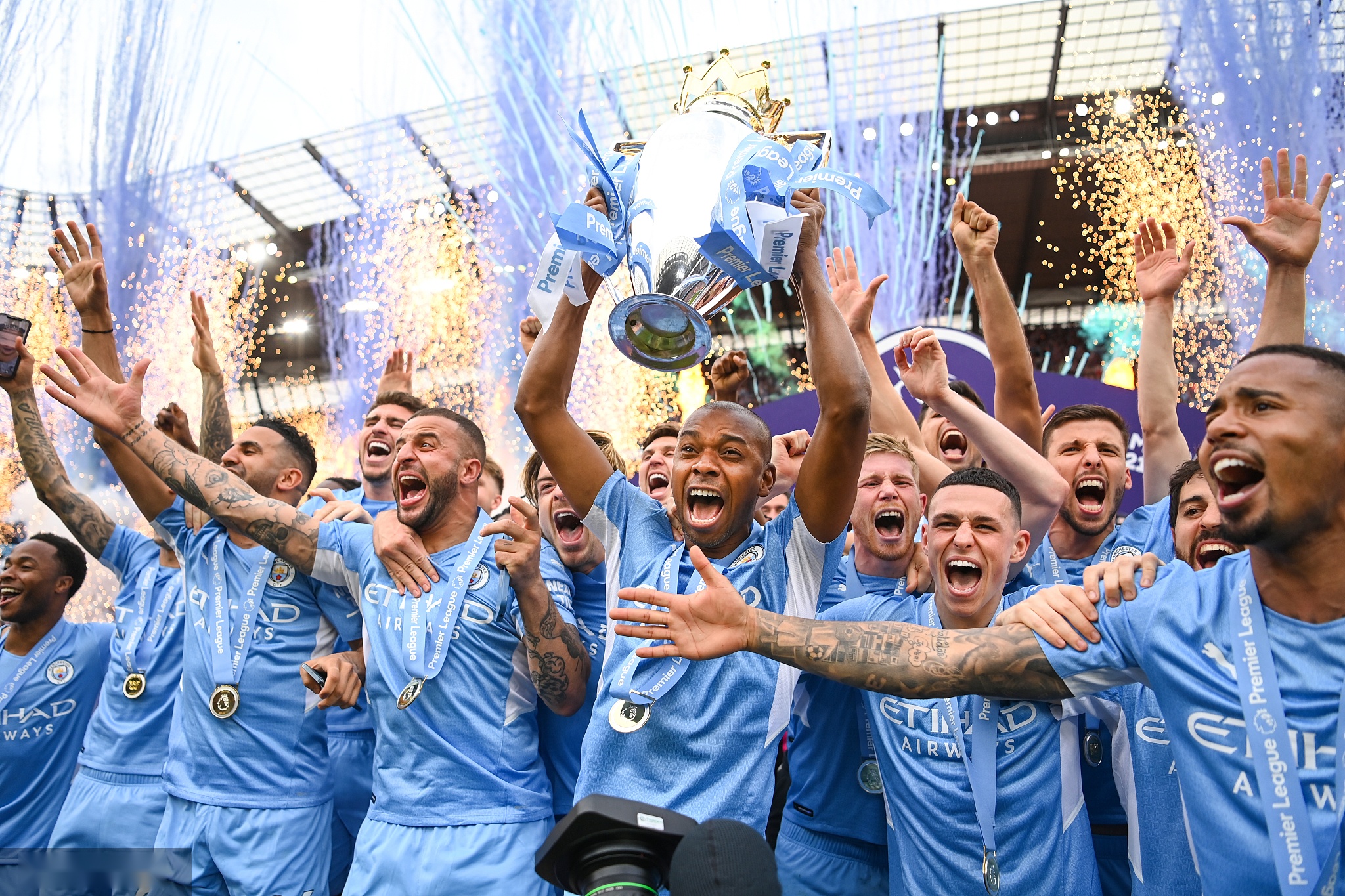 从运动品牌 从运动品牌