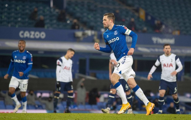 首个冠军 首个冠军